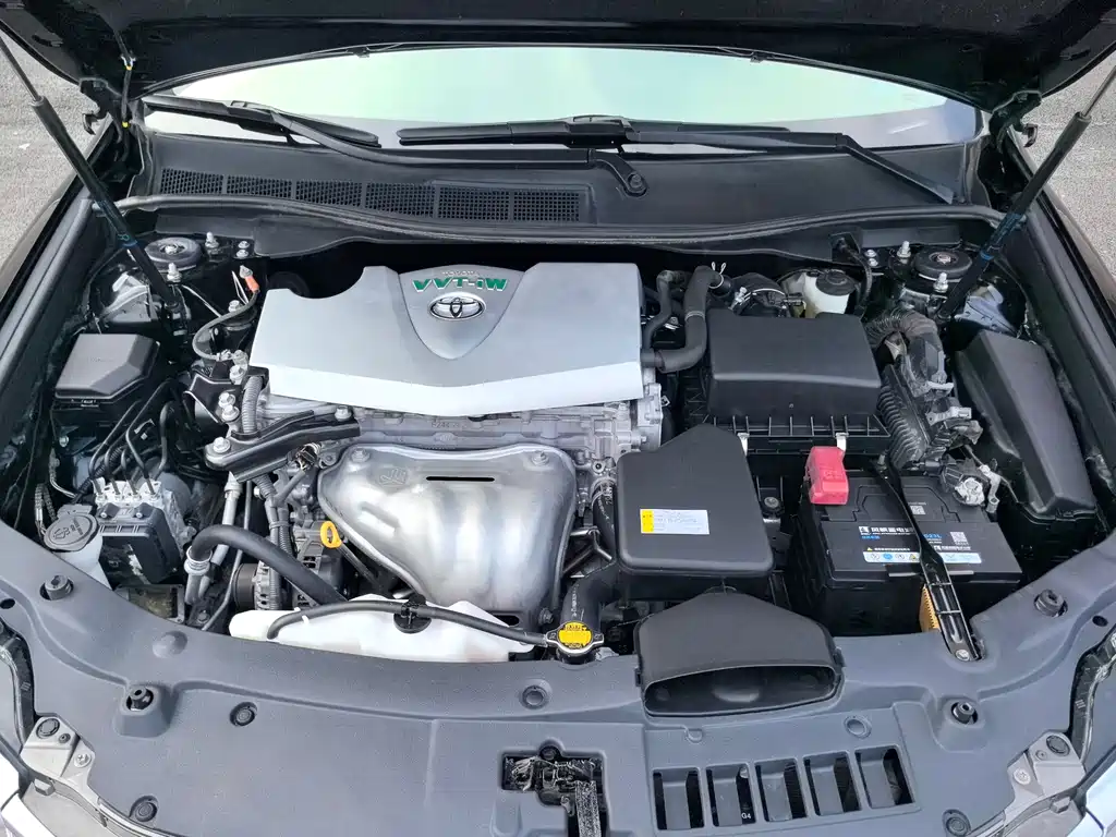 Toyota Camry 2015 — фото 19