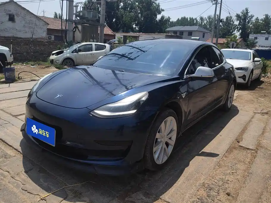 Tesla Model 3 2020