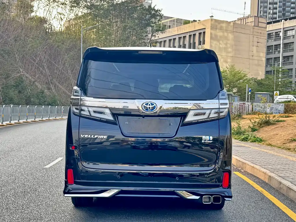 Toyota Vellfire 2020 — фото 16