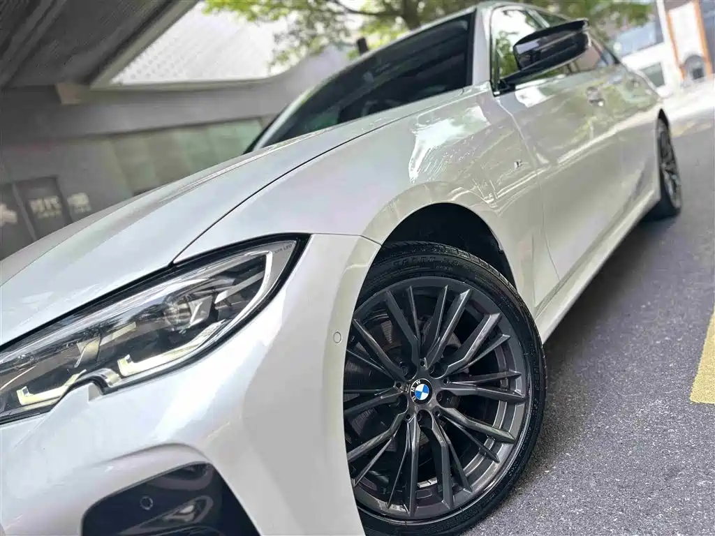 BMW 3 Series 2021 — фото 12