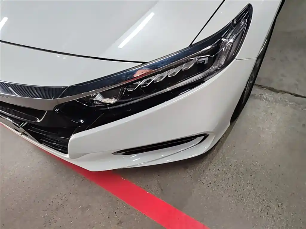 Honda Accord 2019 — фото 24