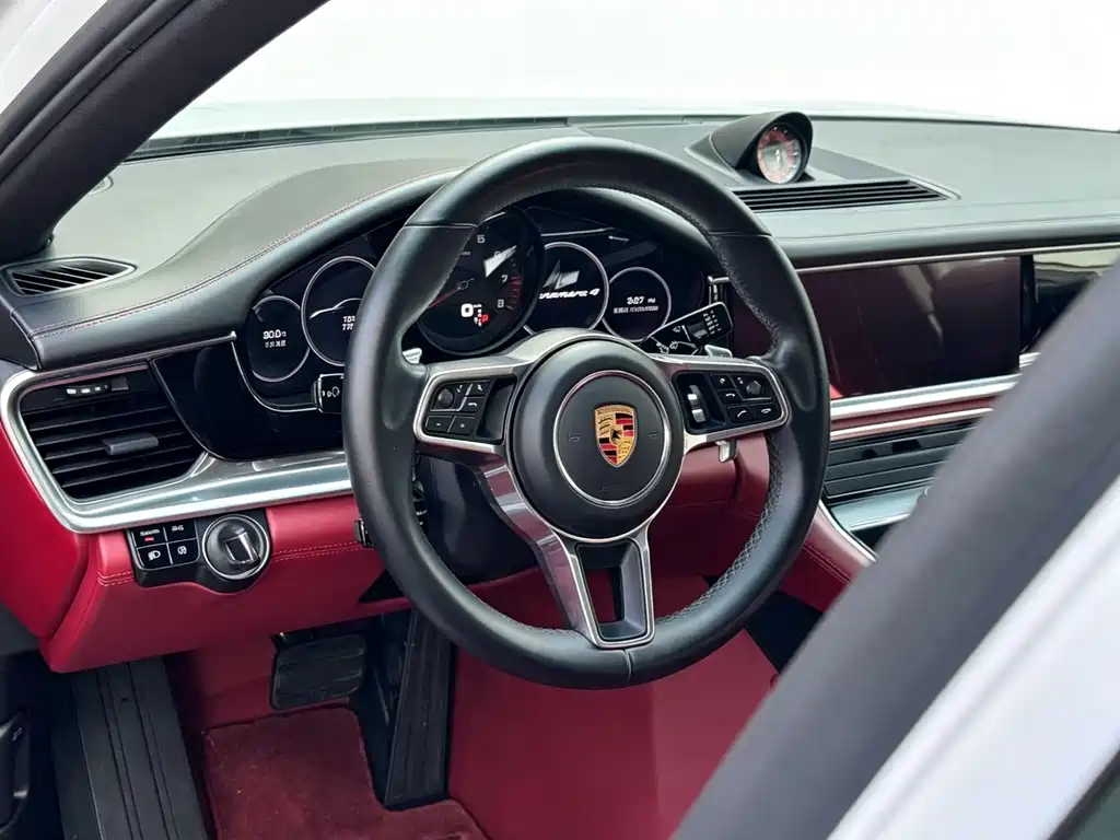 Porsche Panamera 2019 — фото 6