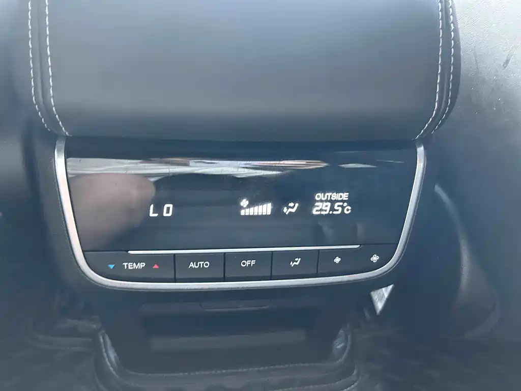GAC Trumpchi GS8 2023 — фото 8