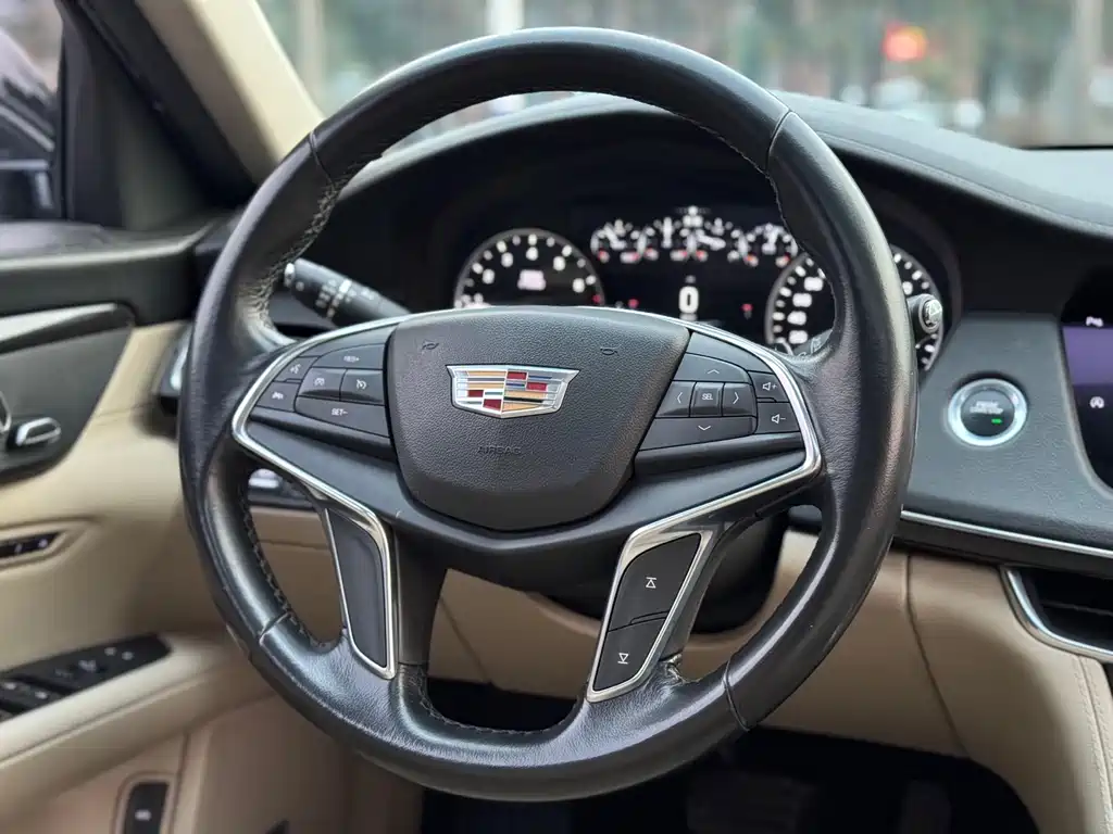Cadillac CT6 2018 — фото 8