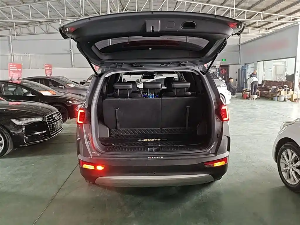 Hyundai Custo 2022 — фото 19