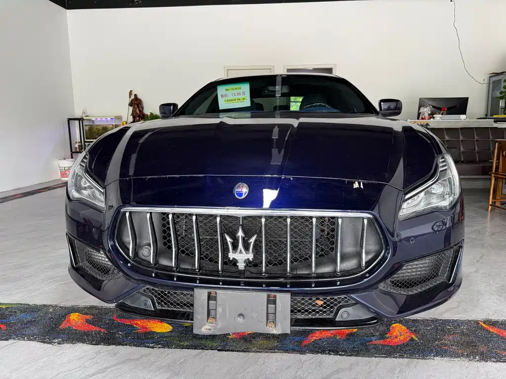 Maserati Quattroporte 2015 — фото 2