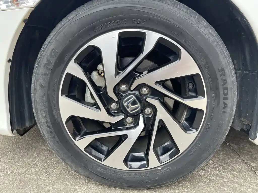 Honda Civic 2018 — фото 19