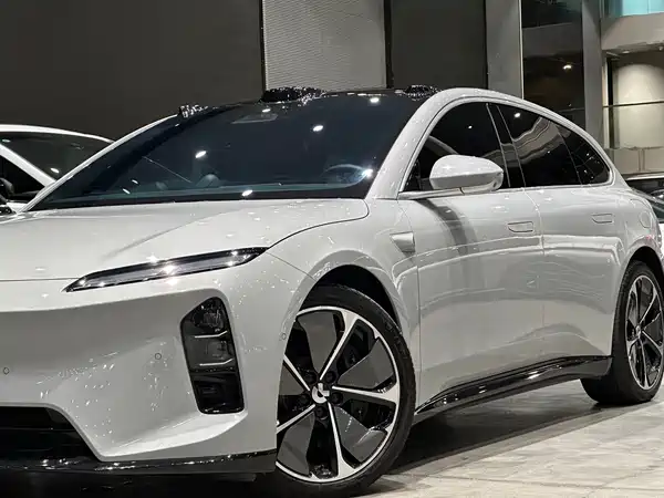 NIO ET5T 2025