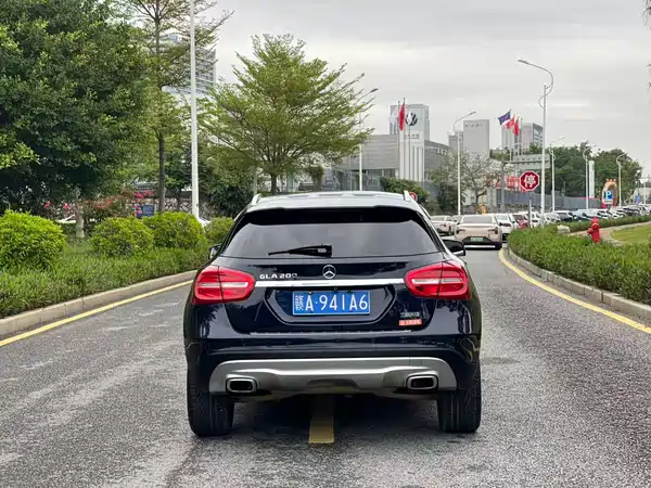 Mercedes-Benz GLA 2016