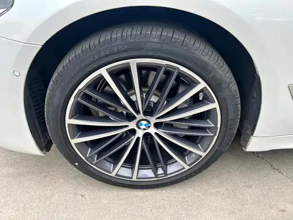 BMW 5 Series 2020