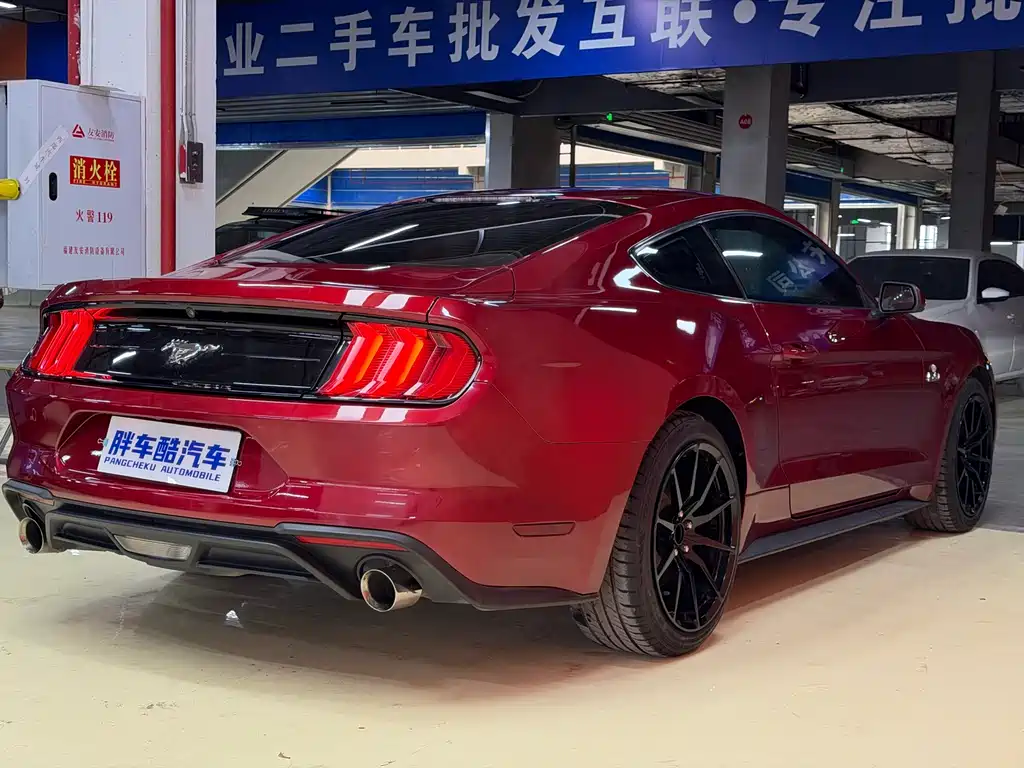 Ford Mustang 2019 — фото 11
