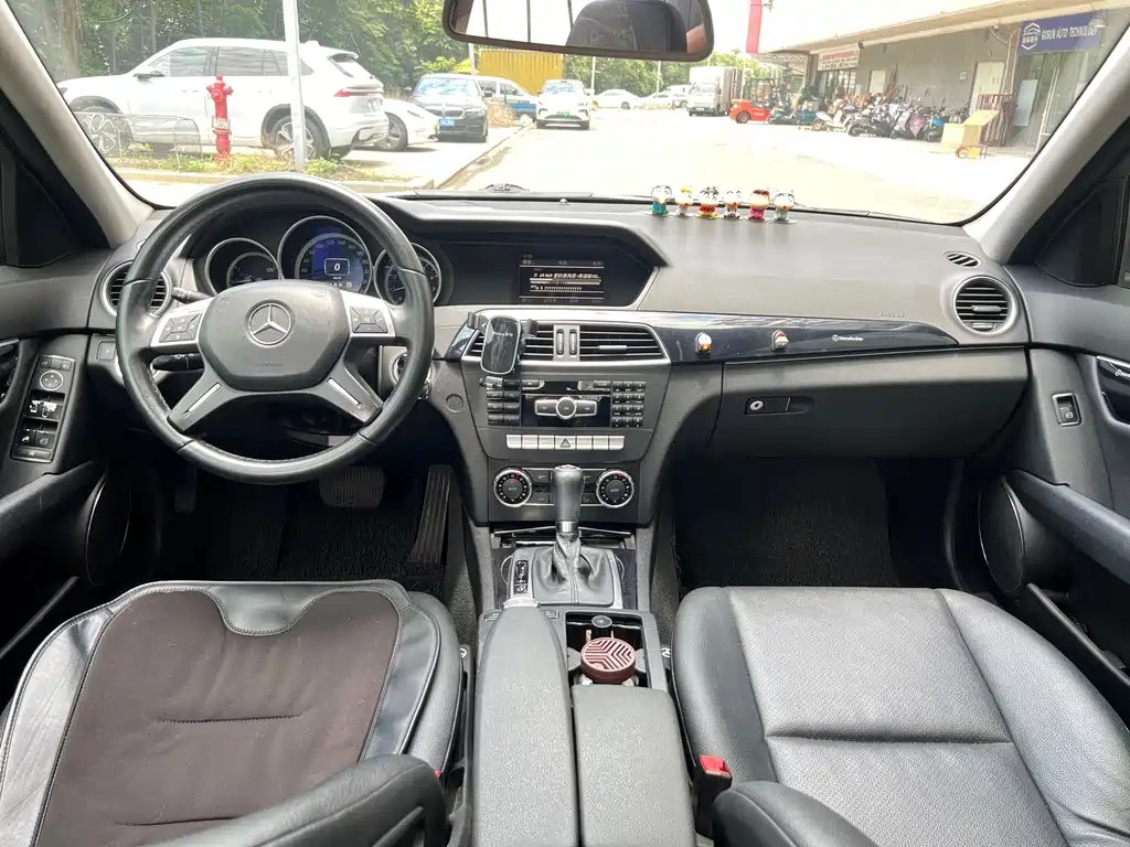 Mercedes-Benz C-Class 2012