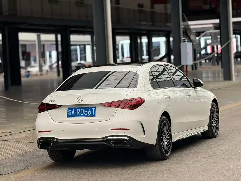 Mercedes-Benz C-Class 2024 — фото 14