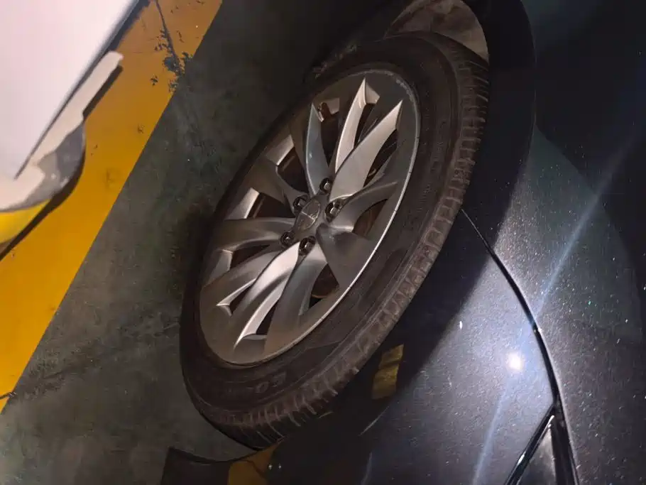 Tesla Model S 2016