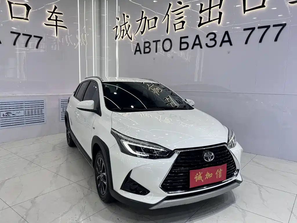 Toyota Yaris L 2022