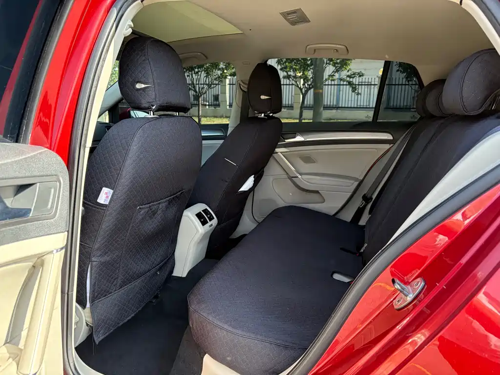 Volkswagen Golf 2014