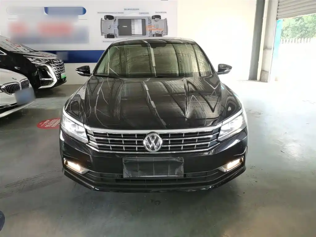 Volkswagen Passat 2018 — фото 3