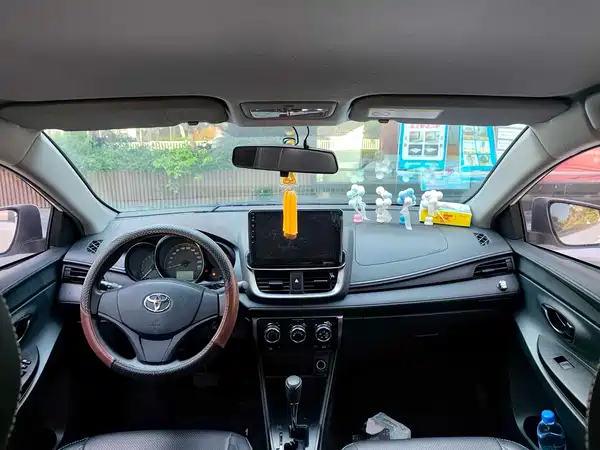 Toyota Yaris L 2020