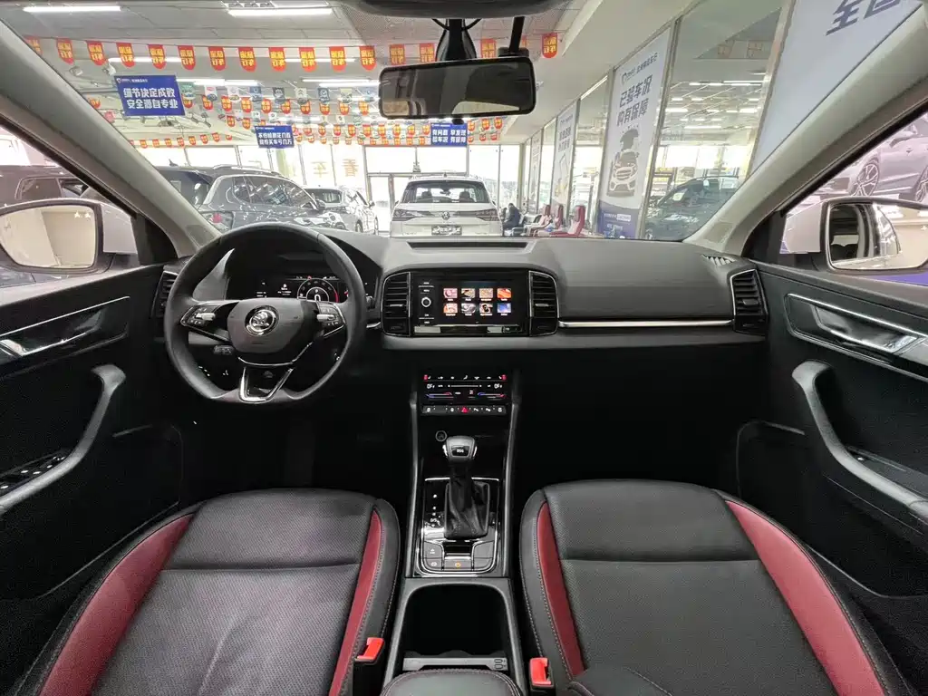 Skoda Karoq 2023 — фото 9