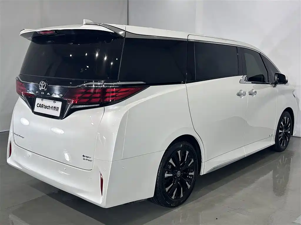 Toyota Alphard 2024 — фото 22