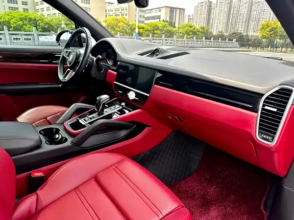 Porsche Cayenne New Energy 2021
