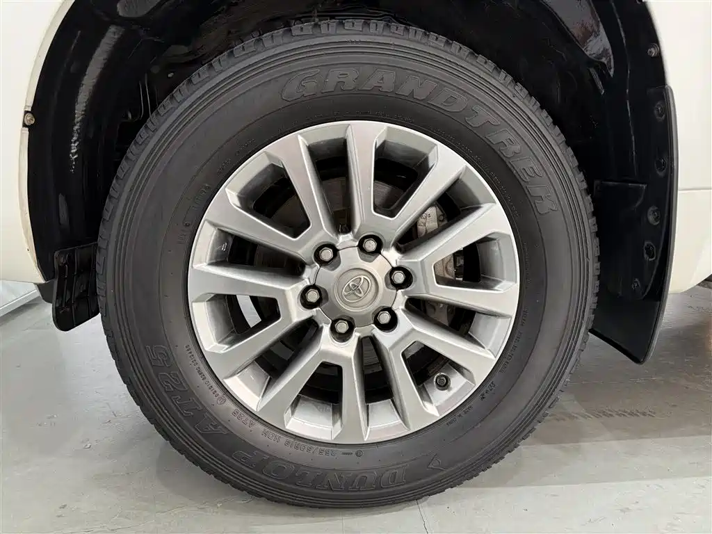 Toyota Prado 2019 — фото 17
