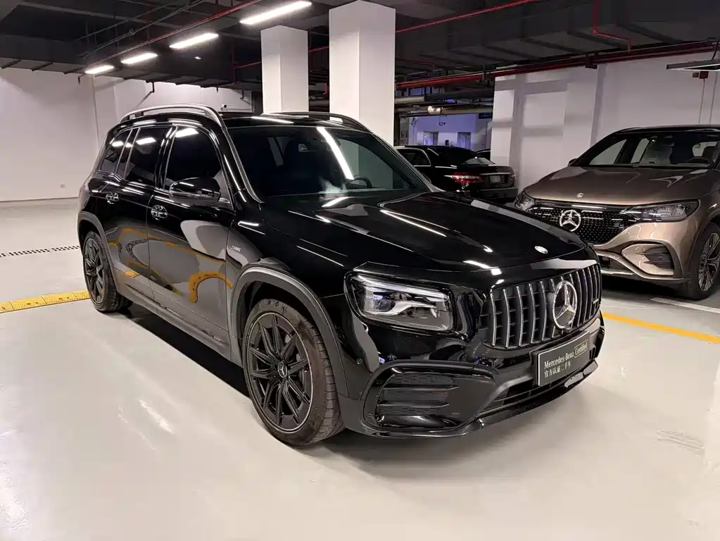 Mercedes-Benz GLB AMG 2025