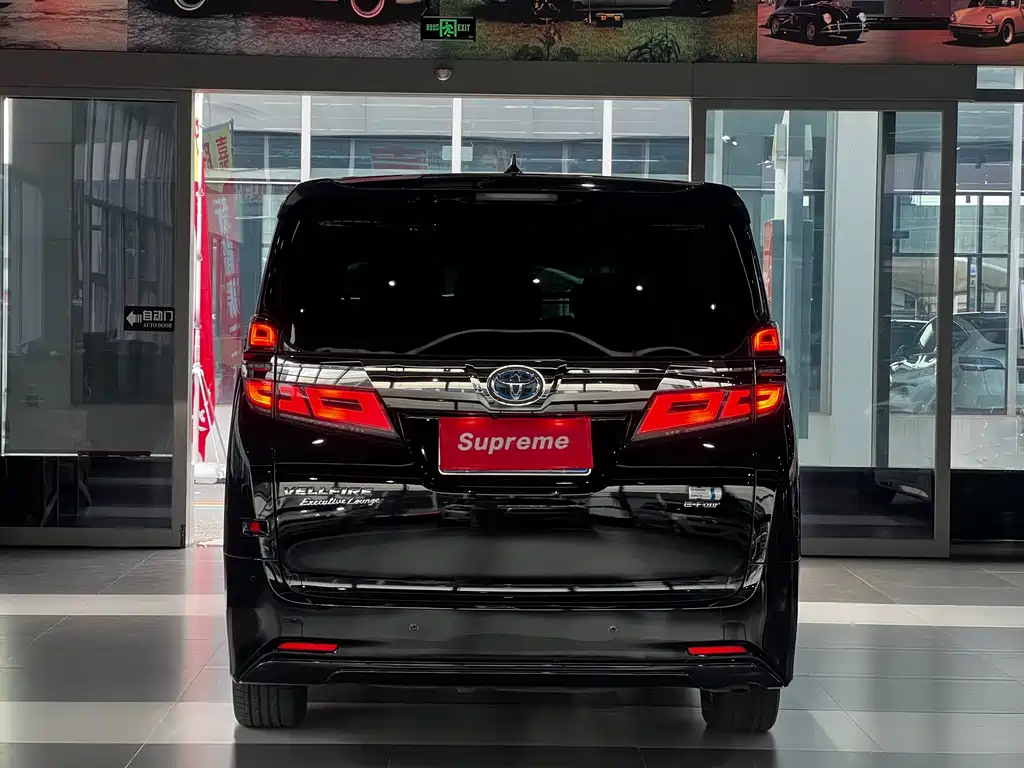 Toyota Vellfire 2021 — фото 14