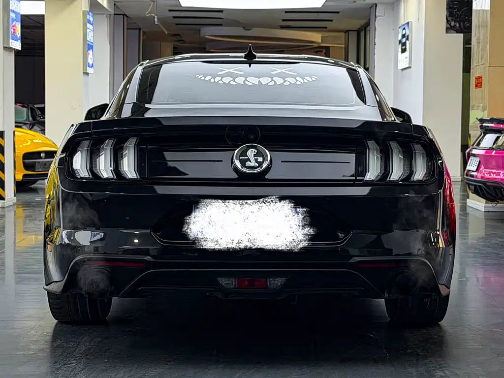 Ford Mustang 2021 — фото 6