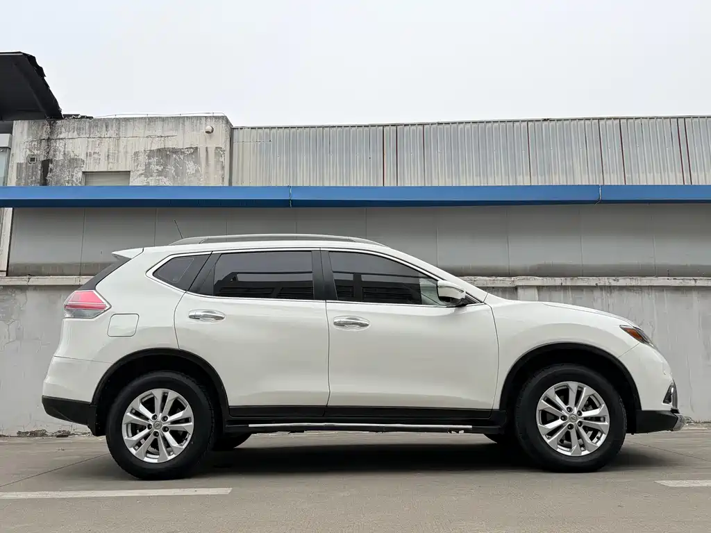 Nissan X-Trail 2016 — фото 12