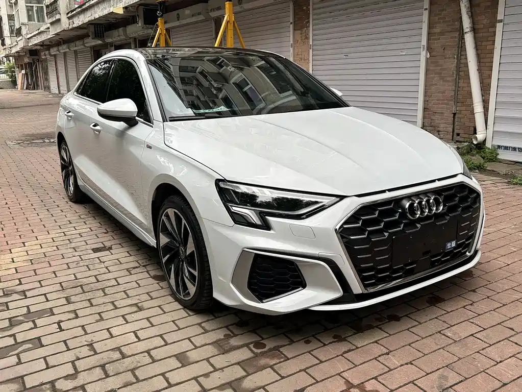 Audi A3 2023 — фото 3