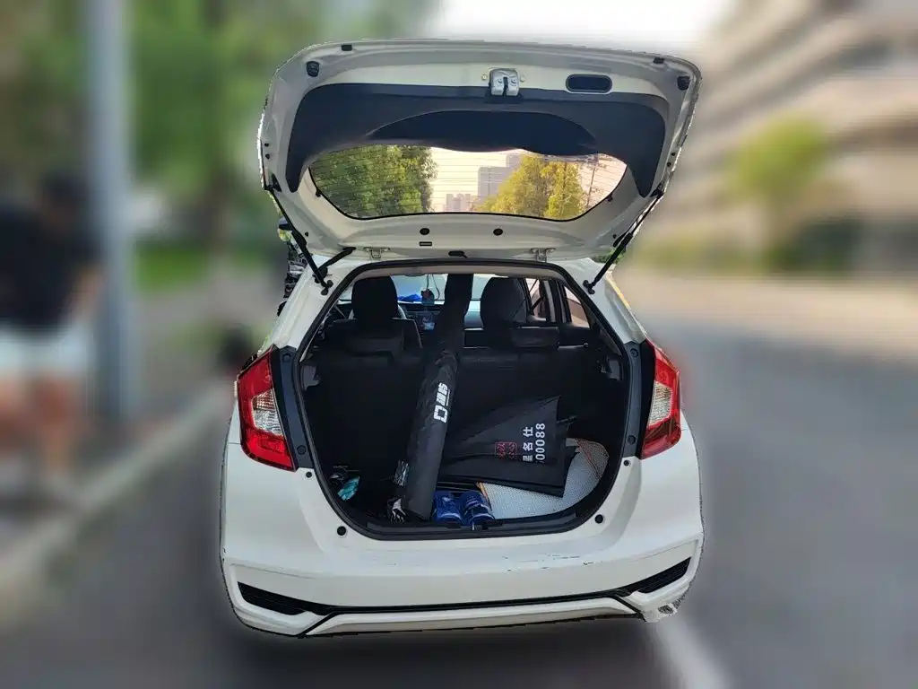 Honda Fit 2018 — фото 15
