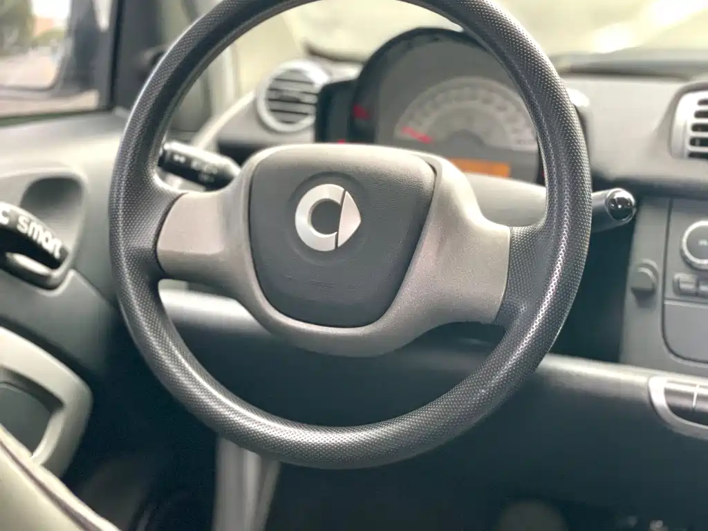 smart Fortwo 2015 — фото 8