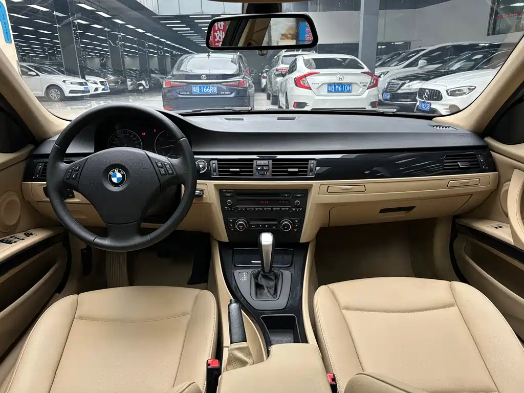 BMW 3 Series 2012 — фото 9