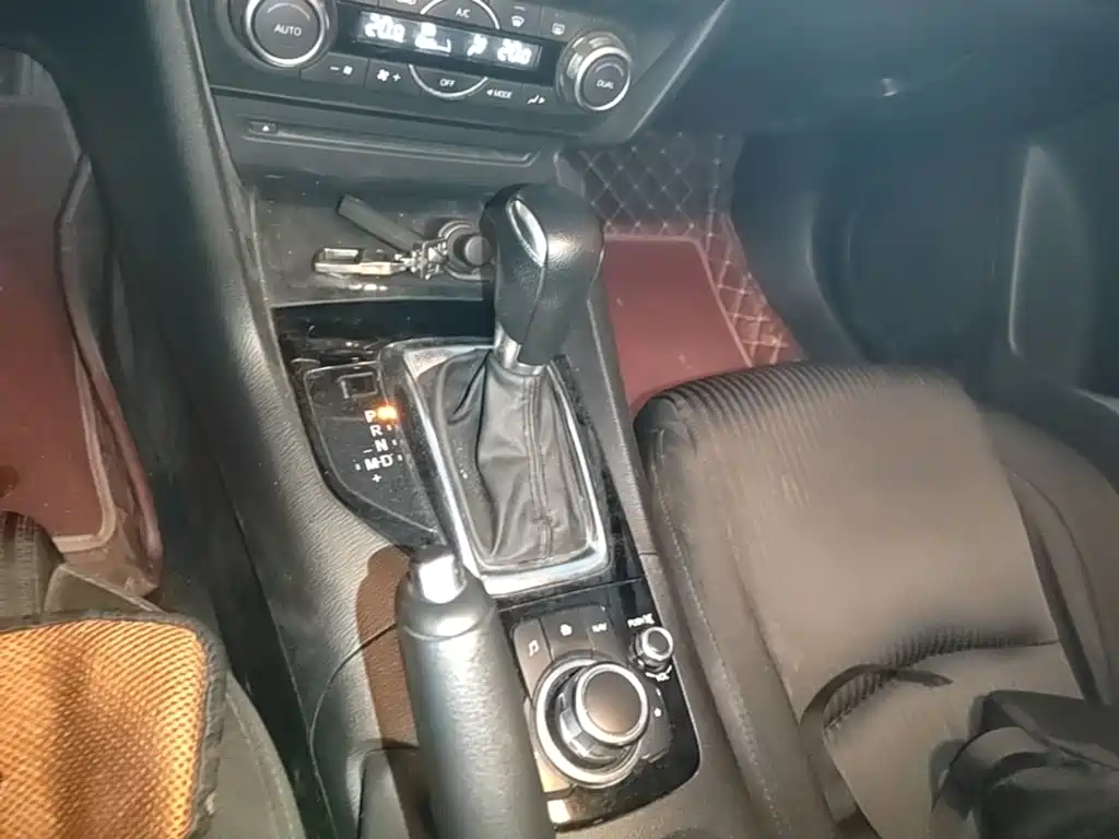 Mazda 3 Angkesela 2015 — фото 14