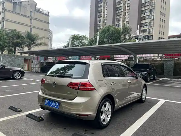 Volkswagen Golf 2014