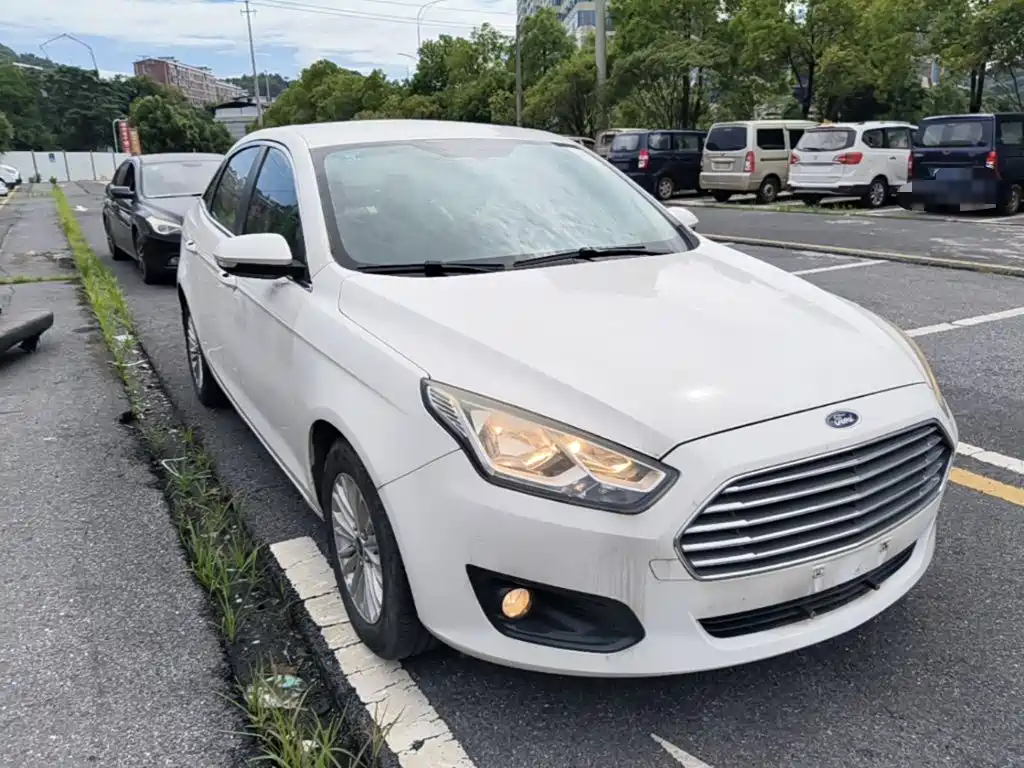 Ford Escort 2016
