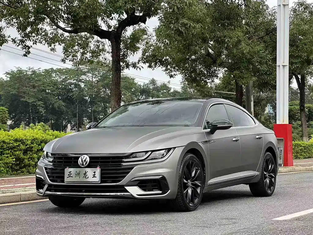 Volkswagen CC 2019 — фото 1