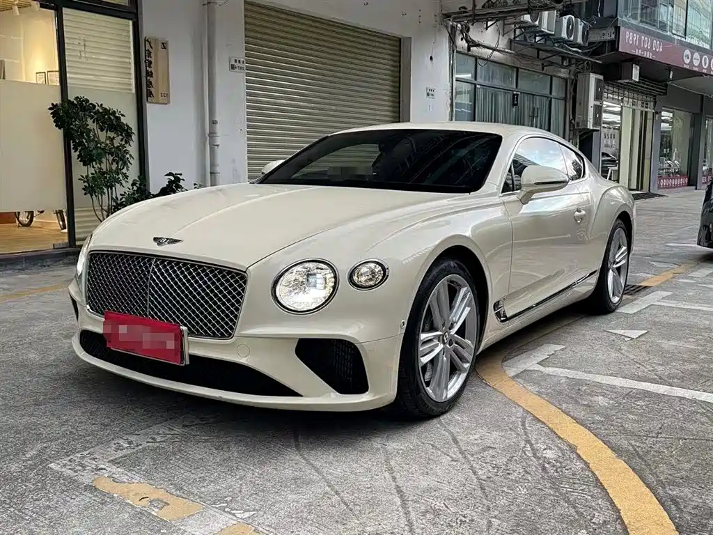 Bentley Continental 2020 — фото 1