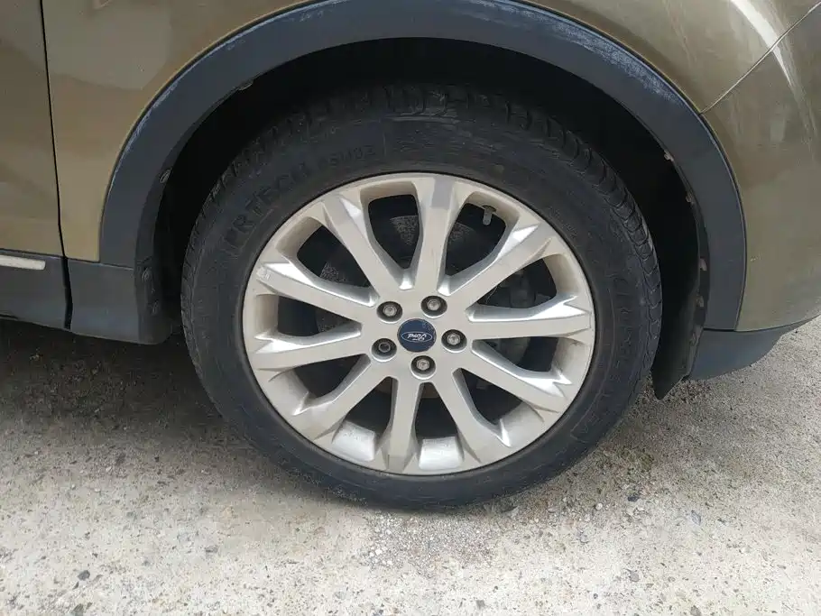 Ford Kuga 2014