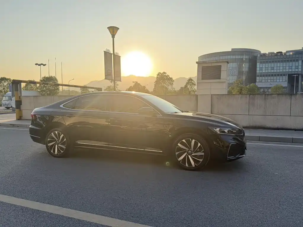 Volkswagen Passat 2022