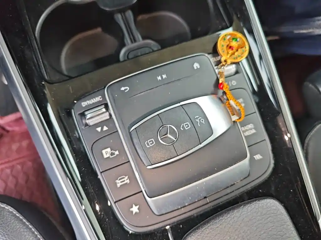 Mercedes-Benz EQB 2022 — фото 17