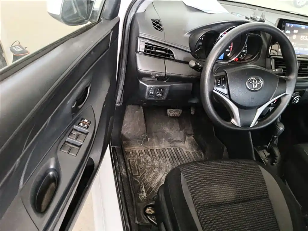 Toyota Vios 2023 — фото 16