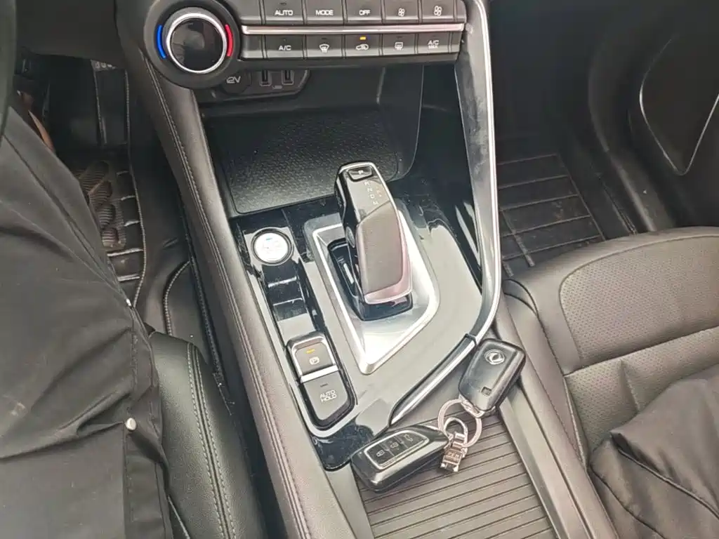 Dongfeng Fengshen AX7 2020 — фото 14