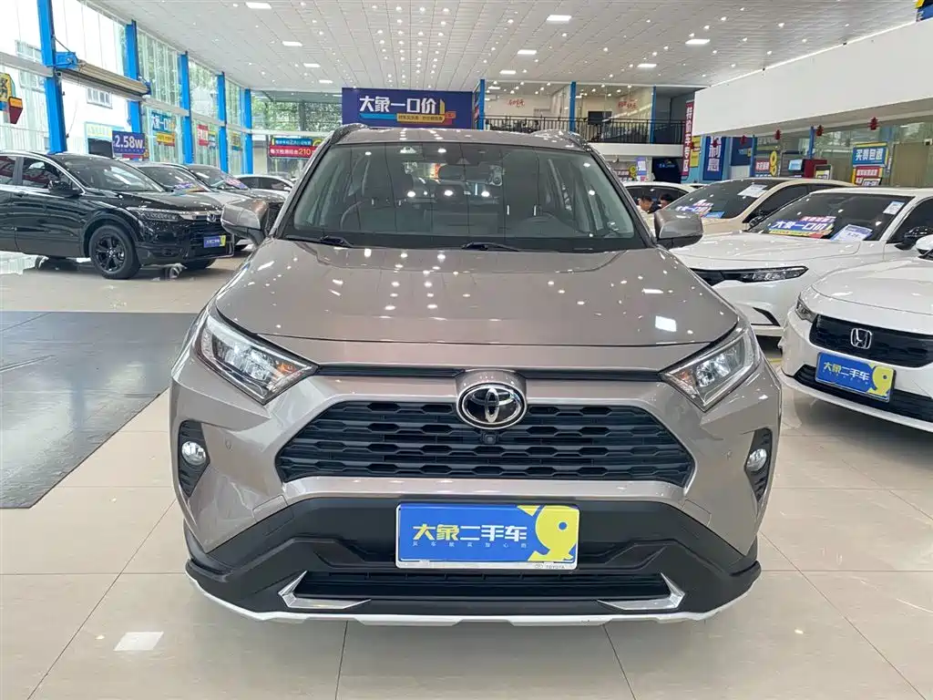 Toyota RAV4 2021