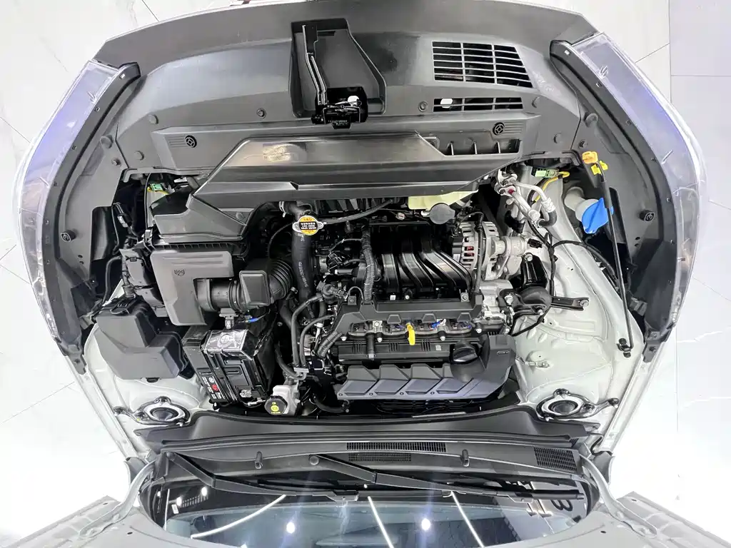 Hyundai Elantra 2022 — фото 20