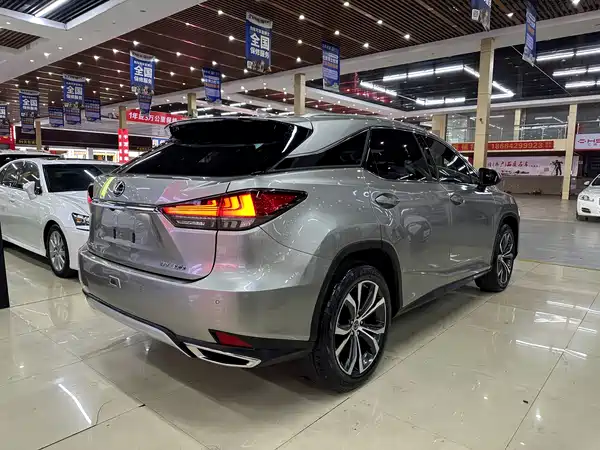 Lexus RX 2020