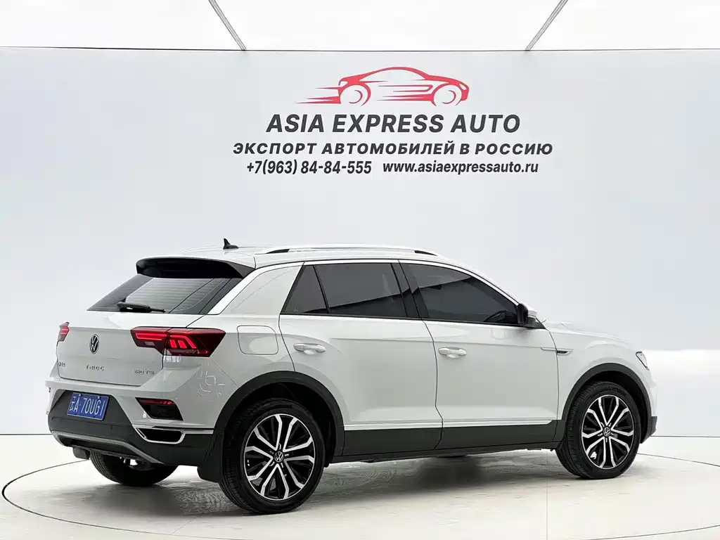 Volkswagen T-Roc 2023 — фото 4