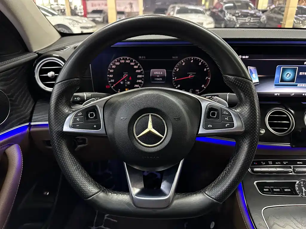 Mercedes-Benz E-Class 2018 — фото 10