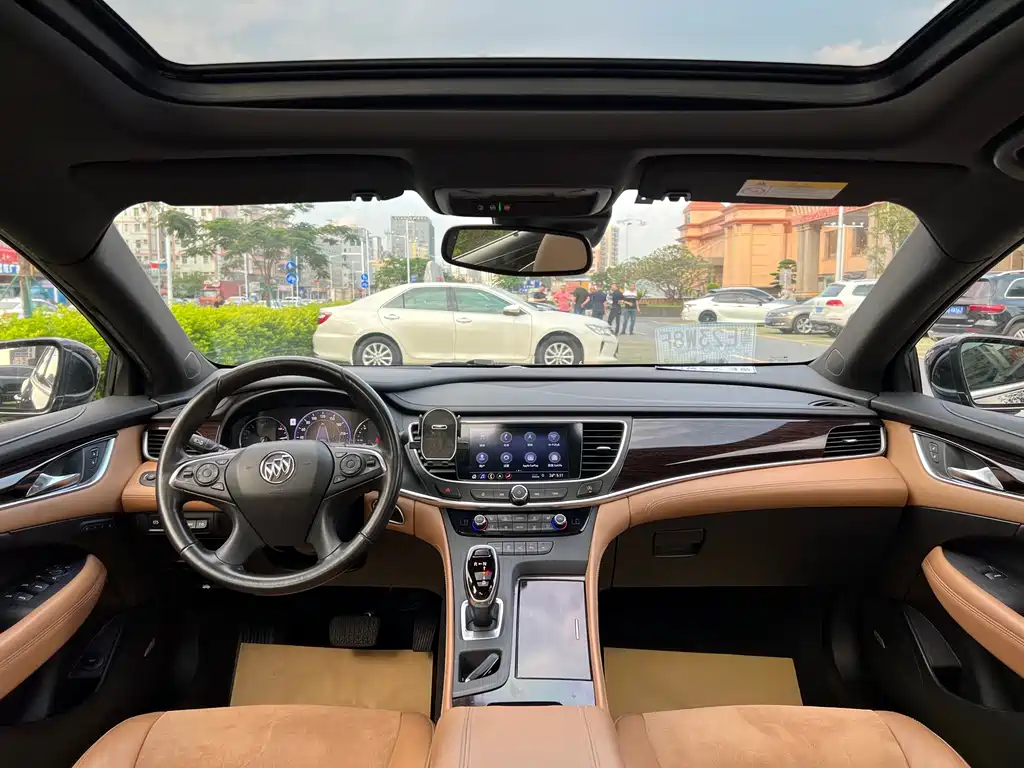 Buick LaCrosse 2020 — фото 18